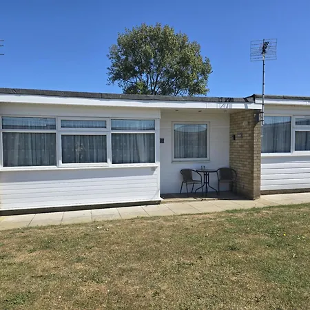 102 M And T Chalets Sunbeach,Scartby Near Great Yarmouth 2 Bed South Facing Chalet Exterior photo