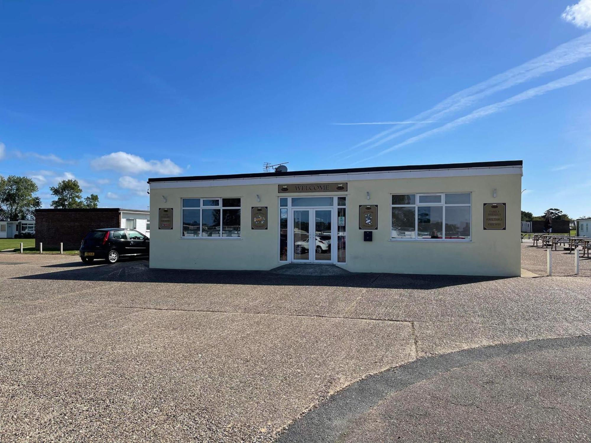Chalet 102 M And T Sunbeach,scartby Near 2 Bed South Facing *